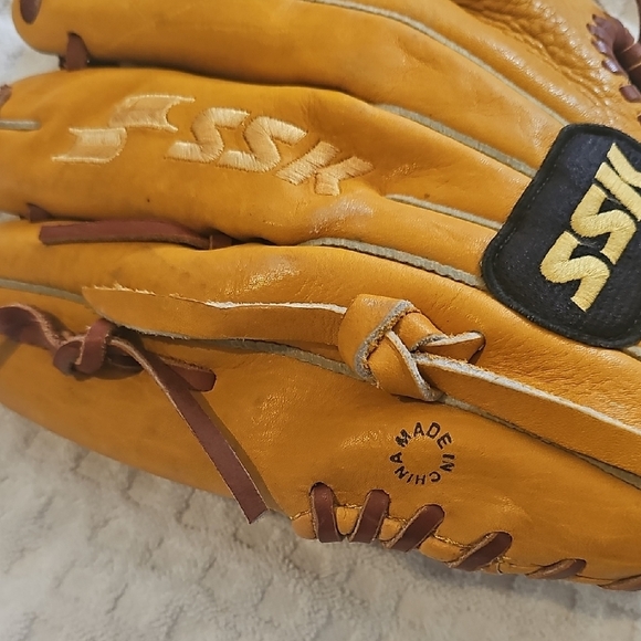 SSK Supersoft SST - 12 Baseball Glove - Left Hand Glove - Picture 3 of 12
